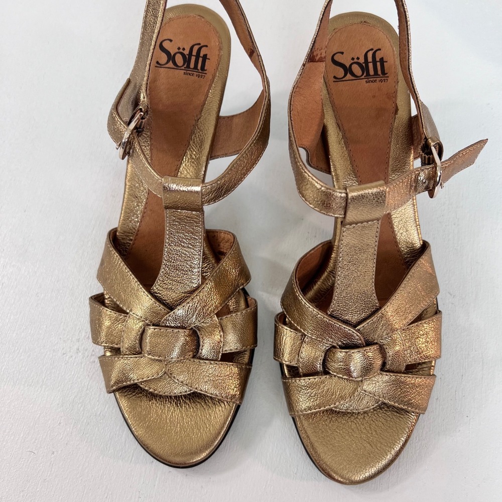 Sofft Sabana Gold Leather T-Strap Heels 8.5 Wedding Guest Metallic Sandals